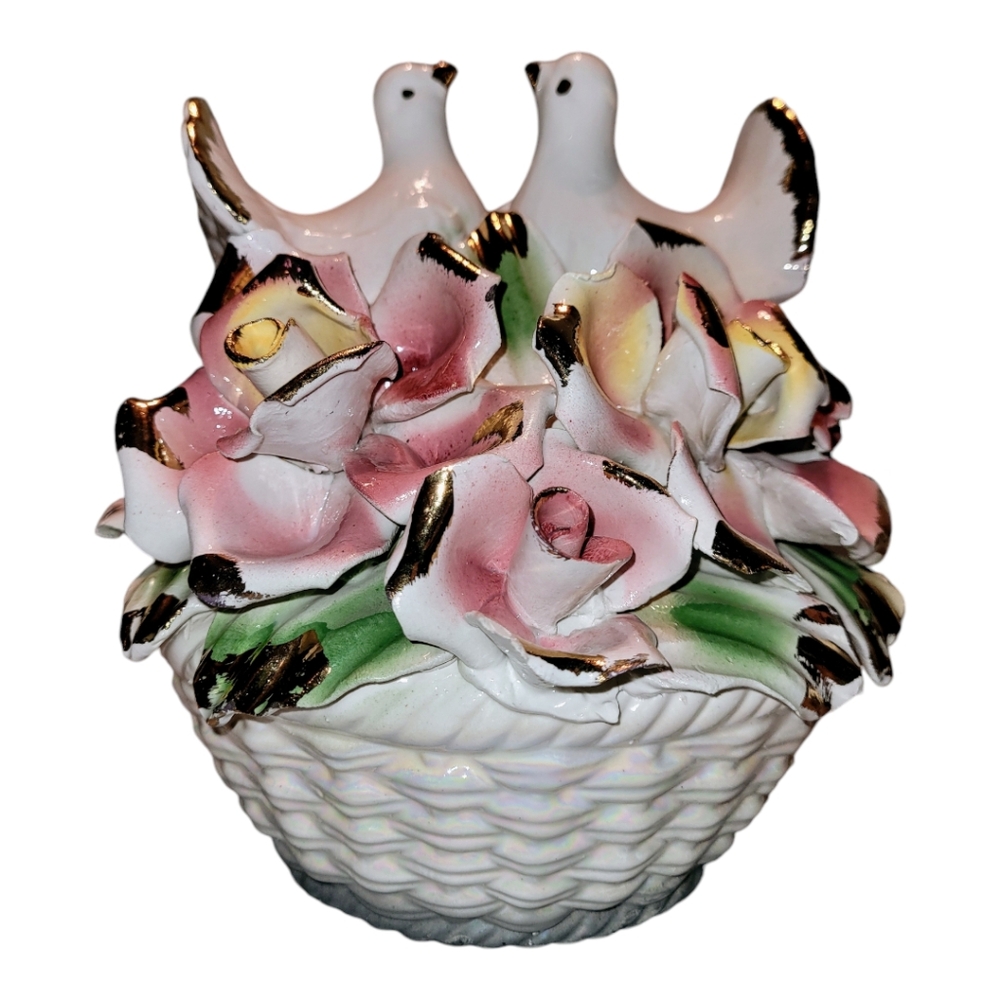 ‼️SOLD‼️Capodimonte Centerpiece